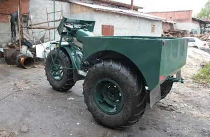 Házi Karakata terep járó motorral a robogó (robogó) Házi Karakata terep járó motorral a robogó
