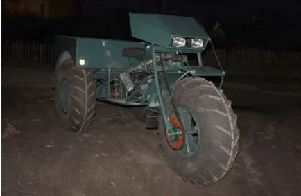 Házi Karakata terep járó motorral a robogó (ATV) Házi Karakata terep járó motorral a robogó