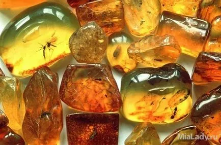 Abból, amit viselni borostyán termékek, mint a rajta borostyán, nem nevetségessé és a régi vágású, a női (Amber ékszer) Abból, amit viselni borostyán termékek, mint a rajta borostyán, nem nevetségessé és a régi vágású, nő