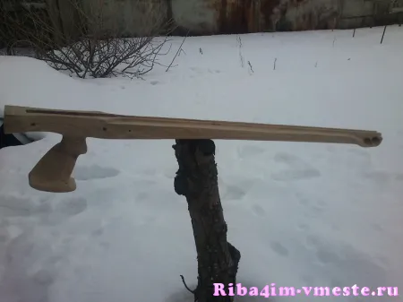 Házi Crossbow víz alatti vadászat és a halak együtt