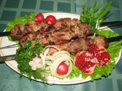 Kebab gránátalma leve