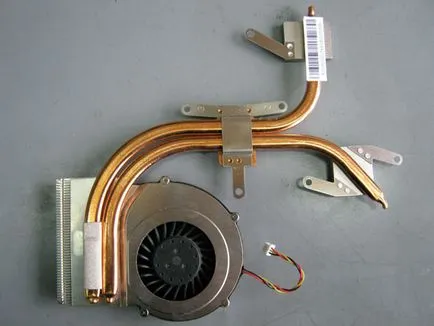 zümmögő zaj hűtő ventilátor egy számítógép vezérlőegysége vagy laptop (zúgás) hűtő ventilátor zümmögő hang a számítógép vezérlőegysége vagy laptop