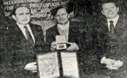 1985-ben