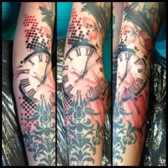 Nézd Tattoo - azaz tetoválás vázlatok és fényképek (óra) Nézd Tattoo - érték tetoválás minták és képek