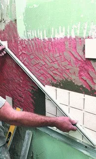 Szóló, a csempe a konyhában, felújított konyha kezével (a konyhában) Szóló, a csempe a konyhában, felújított konyha kezével