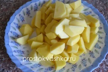 Párolt kacsa burgonyával multivarka - egy egyszerű recept a fotó