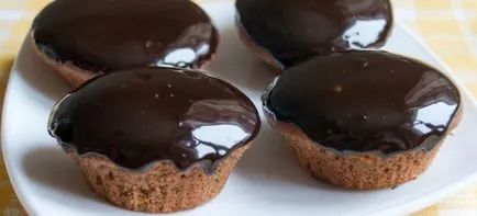Sütés tejfölös - receptek muffin, bagel, Charlotte, sütemény és tészta a pie (krém) Sütés tejfölös - receptek muffin, bagel, Charlotte, sütemény és tészta a pie