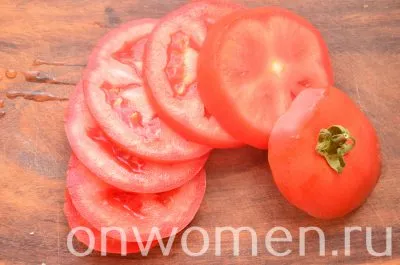 Sült padlizsán paradicsommal és sajttal recept fényképpel (padlizsán) Sült padlizsán paradicsommal és sajttal recept egy fotó