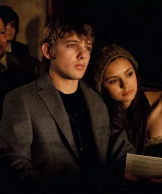 Szeretjük Nina Dobrev Szeretjük Nina Dobrev