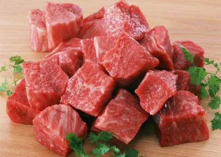 Hogyan jobb megetetni a kutyát Hogyan jobb megetetni a kutyát