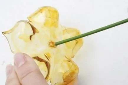 Mivel a műanyag palackok, hogy virág