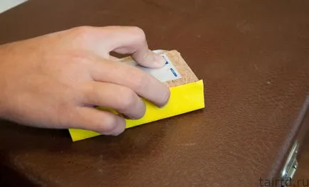 Ahogy egy régi bőrönd