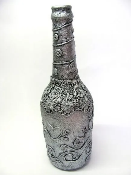 A design az üveg kezével A design az üveg kezével