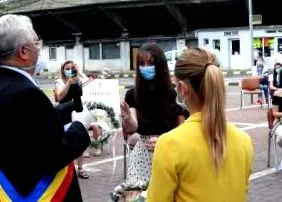 осіб
