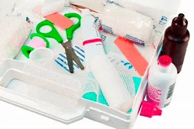 Hogyan kezeljük a köldök újszülött clothespin