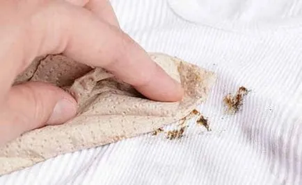 Az mossa ki a foltot a csokoládé Az mossa ki a foltot a csokoládé
