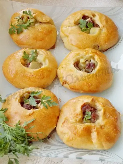 Tatar piték hús és a burgonya Tatar piték hús és a burgonya