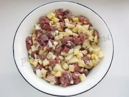 Tatar piték hús és a burgonya Tatar piték hús és a burgonya