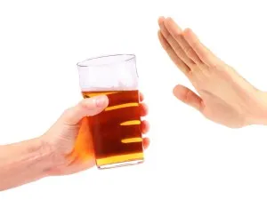 Mint önálló kilép sört iszik Mint önálló kilép sört iszik