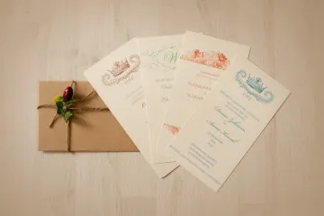 Kitöltése a meghívást az esküvőre Kitöltése a meghívást az esküvőre