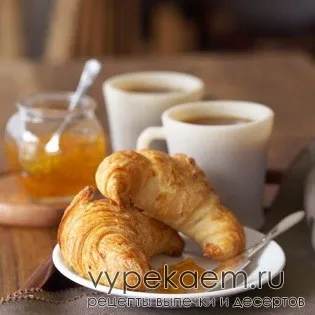 Croissant, mi ez