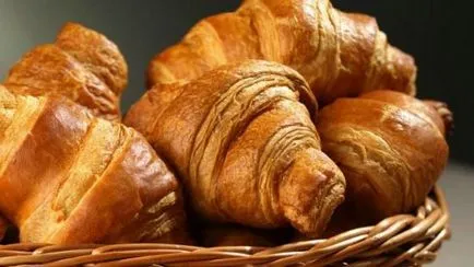 Mivel van egy croissant