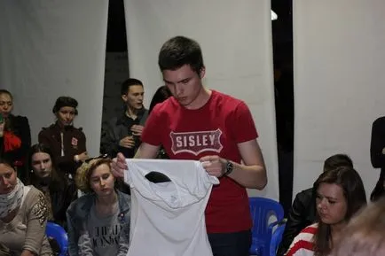 Hogyan készítsünk egy póló