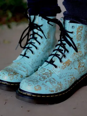 Martens, mi ez Martens, mi ez