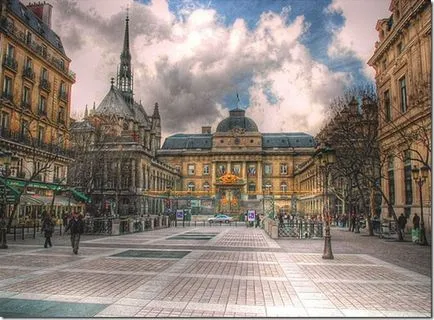 Ahogy francia palotában Ahogy francia palotában