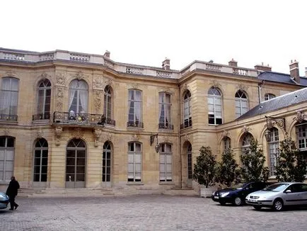 Ahogy francia palotában Ahogy francia palotában