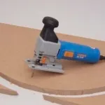 Összecsukható asztal kezével Összecsukható asztal kezével