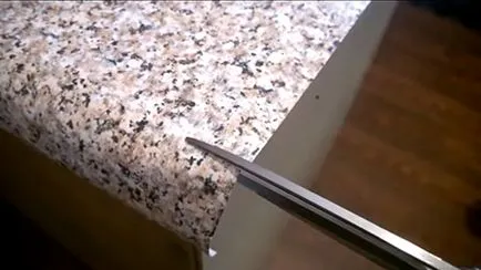 Mivel az öntapadó ragasztó Mivel az öntapadó ragasztó