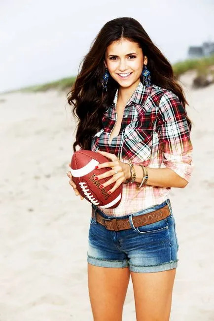 Szeretjük Nina Dobrev
