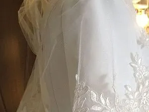 Hogyan varrni egy köpenyt, csuklyás