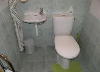 WC a házában saját kezűleg