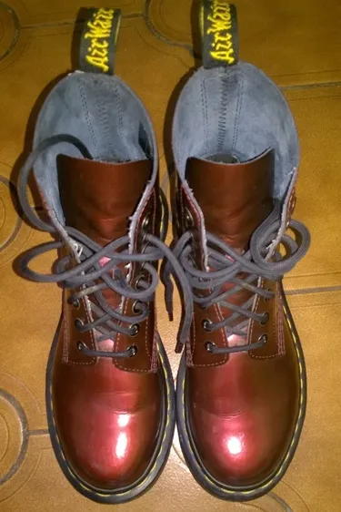 Martens, mi ez