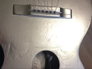 Mint egy régi gitár