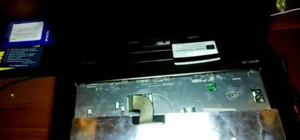 Hogyan szétszerelni a laptop