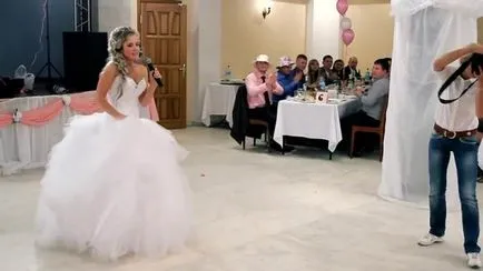 A vőlegény az esküvő a vőlegény A vőlegény az esküvő a vőlegény