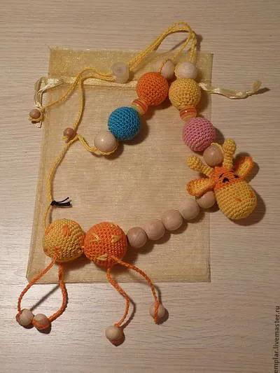 Tie kezét