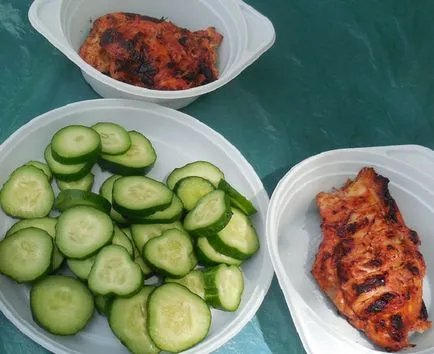 Grill csirke a grill - ízletes és zamatos nyárs csirke paradicsomos mártással - lépésről lépésre recept fotók