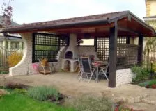 Pavilon barbecue a kezét, hogy