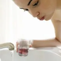 A öblítse ki a száját a fluxus (amely provokálni a fejlesztés) A öblítse ki a száját fluxus
