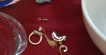 Tisztítás arany mit és hogyan kell tisztítani arany otthon (home) Tisztítás arany mit és hogyan kell tisztítani arany otthon