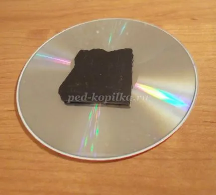 Mit lehet tenni a CD-meghajtó kezeddel poshago fényképpel (fotó) Mit lehet tenni a CD-meghajtó kezeddel poshago fotókkal