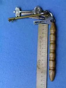 Mi kubotan - és hogyan kell csinálni, egy fegyver, ami jobb fegyverek