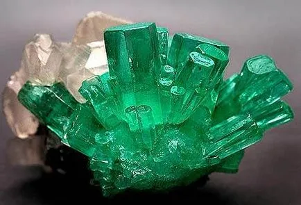 Mi Emerald ingatlan, bányászat, történelem drágakövek, ékszerész