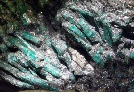Mi Emerald ingatlan, bányászat, történelem drágakövek, ékszerész