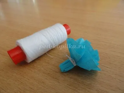 Virágok a krepp-papír a kezeddel (virág) Virágok a krepp-papír saját kezűleg