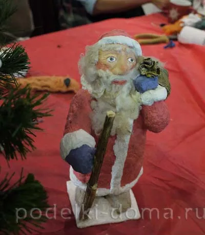 Apa Frost saját kezűleg, egy doboz ötletek és műhelyek (kéz) Apa Frost saját kezűleg, egy doboz ötletek és műhelyek